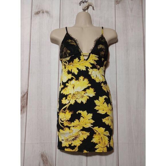 Asos Dress Ladies 2 Petite Cami Lace Bust Mini Gold Black Floral Spaghetti Strap - Picture 1 of 7